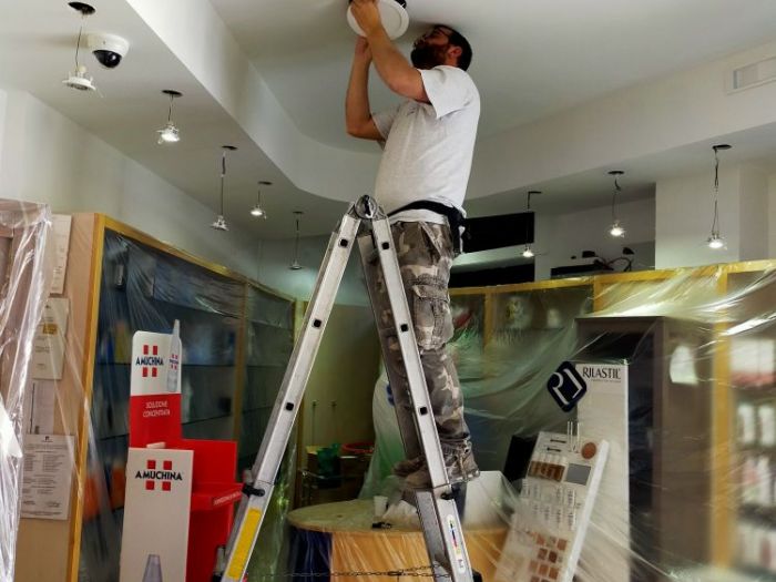 Archisio - Michele Gallo - Progetto Illuminazione e pitturazione farmacia