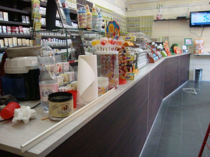 Archisio - Imetallici Di Taverna Andrea Taverna - Progetto Arredamento tabaccheria