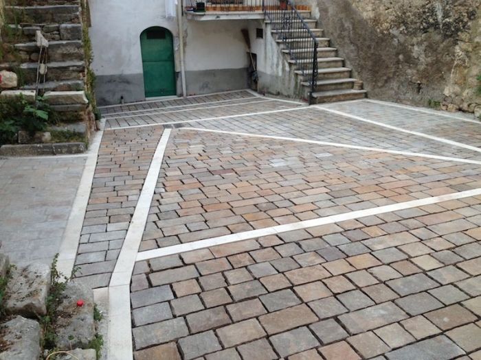 Archisio - Maurizio Loi - Progetto Committente comune di rapino - pavimentazione del centro storico di rapino via roma tratto case da capo