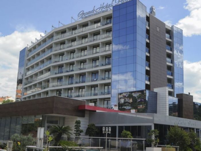 Archisio - Raffaele Carrella - Progetto Grand hotel park