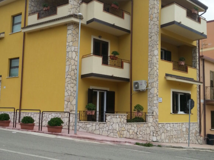 Archisio - Impresa Sharon Srls - Progetto Appartamentiville lavorazione mattoni faccia a vista e rivestimenti in pietra