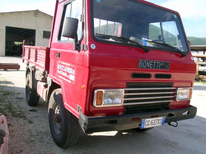 Archisio - Boccanera Costruzioni Snc Ristrutturazioni Restauri - Progetto I nostri macchinari