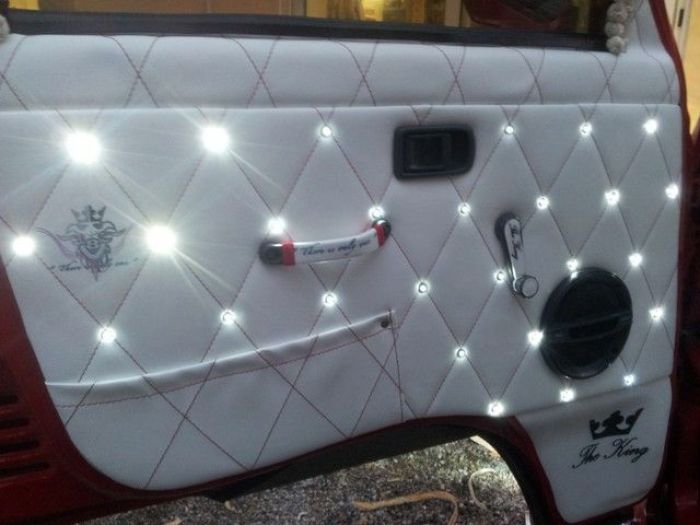 Archisio - Centro Fodere Franceschino - Progetto Tappezzeria auto-moto