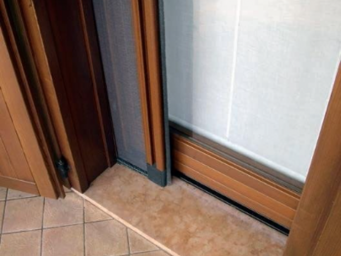 Archisio - Dinamica Sas - Progetto Zanzariere per finestre e porte finestre di tutte le misure e colori