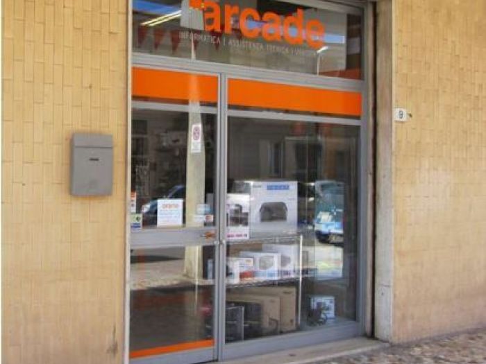 Archisio - Arcade Informatica - Progetto Negozio informatica