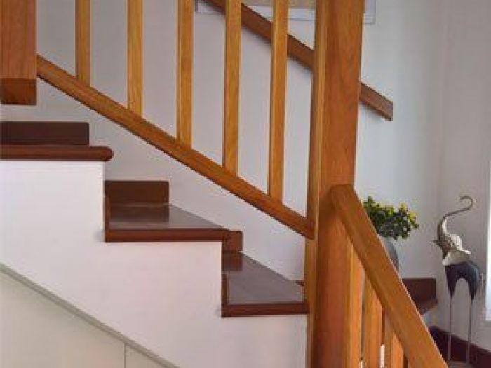 Archisio - Falegnameria Artigiana Di Capitelli Fabio Mobili Porte Arredamenti - Progetto Scale su misura