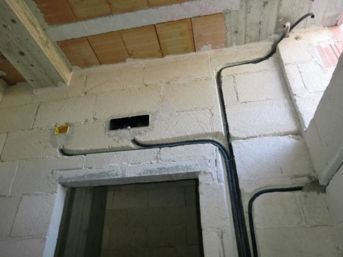 Archisio - Mp Impianti - Progetto Impianti elettrici per gli immobili e quadri per macchinari elettrici