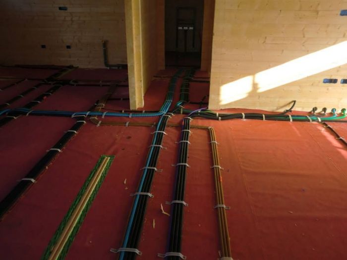 Archisio - Mp Impianti - Progetto Impianti elettrici per gli immobili e quadri per macchinari elettrici