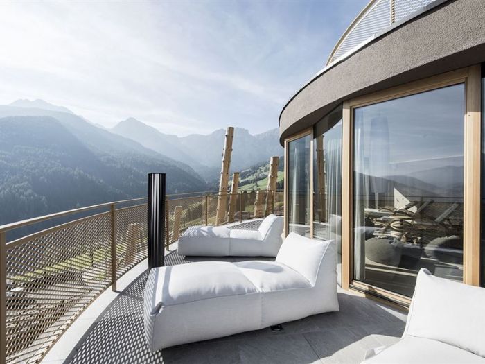 Archisio - Noa Network Of Architecture - Progetto Hubertus oscillante tra cielo e terra