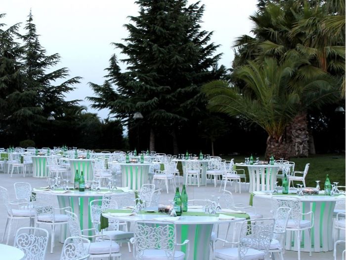 Archisio - Vincenzo Bafunno - Progetto Luce di vino - tavolo