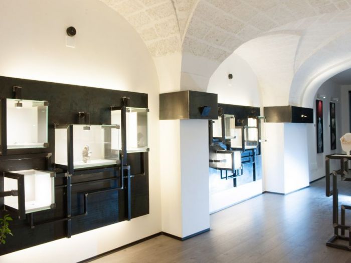 Archisio - Vetreria Calasso - Progetto Porte arredamento e bagni