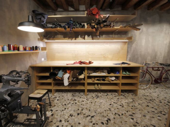 Archisio - Anna Tuti - Progetto Laboratorio per un calzolaio