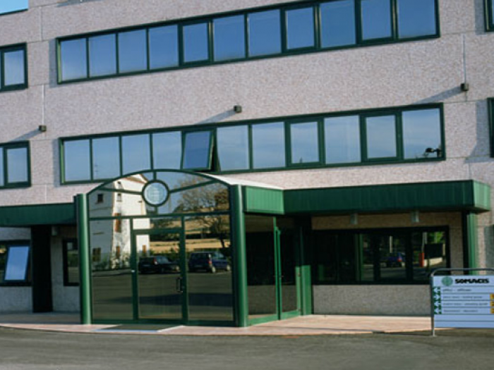 Archisio - Imaf srl - Progetto Prodotti industriali cabine insonorizzate cancelli scale facciate continue infissi nastri in alluminio produzioni speciali strutture in acciaio tettoie e pensiline