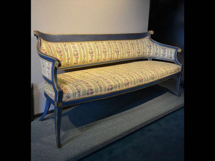 Archisio - Araba Fenice Antichit - Progetto Divani