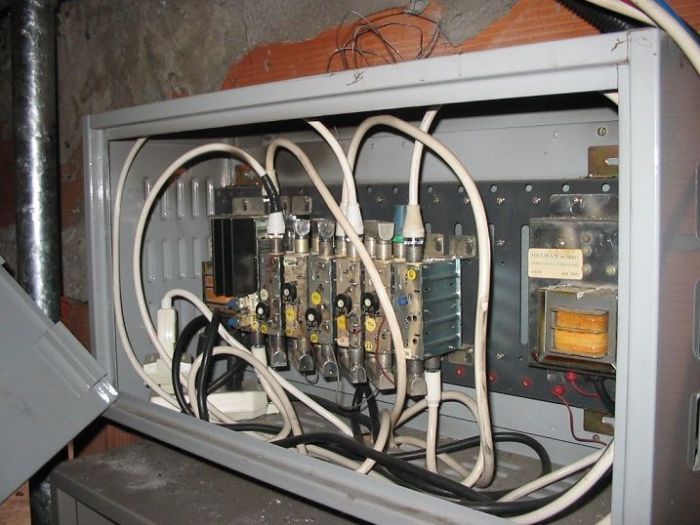 Archisio - Modernaluce Impianti Elettrici - Progetto 2010 arcore antenna tv