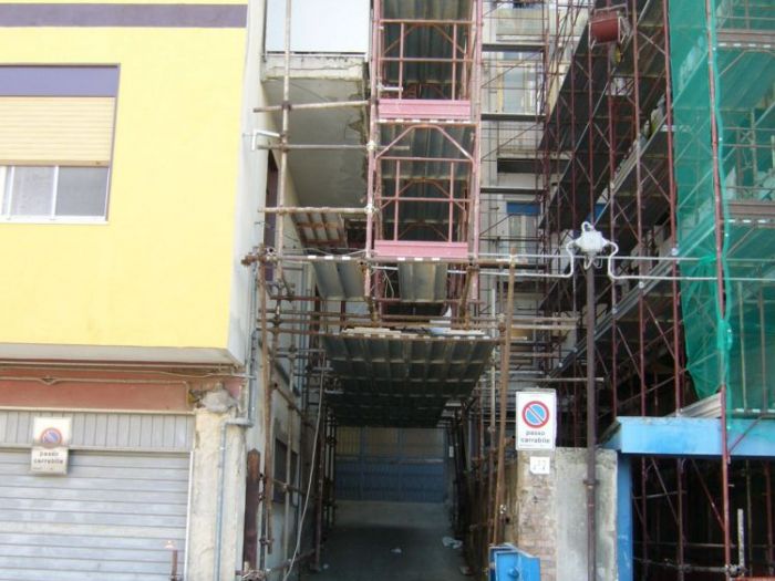 Archisio - Salvatore Ruggeri - Progetto Montaggio ponteggio misto a telai e tubi giunti con sottopasso carrabile