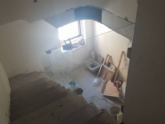 Archisio - Tortoglass - Progetto Vetri doccie e ringhiere di vetro