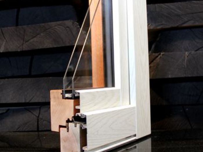 Archisio - Domus Legno - Progetto Produzione infissi certificati in legno alluminio