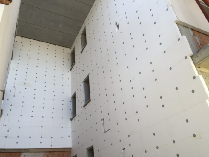 Archisio - Mada Tinteggiature-cartongesso-isolamenti - Progetto Rivestimento a cappotto-coibentazioni-controsoffitti-tinteggiature-posa carta da parati