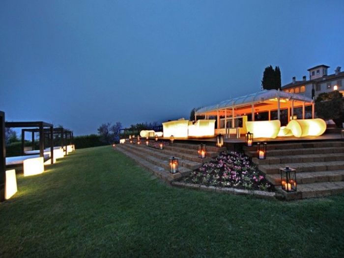 Archisio - Roberto Bardelli - Progetto Bar ristorante e discoteche