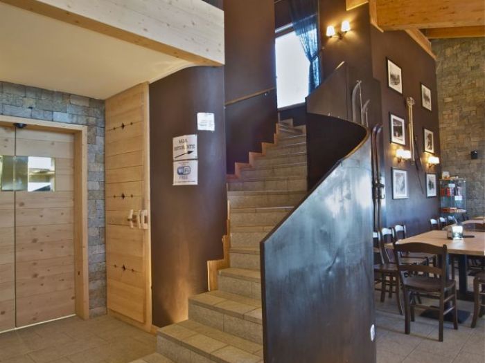 Archisio - Bm Italia srl - Progetto Rifugio baradello 2000