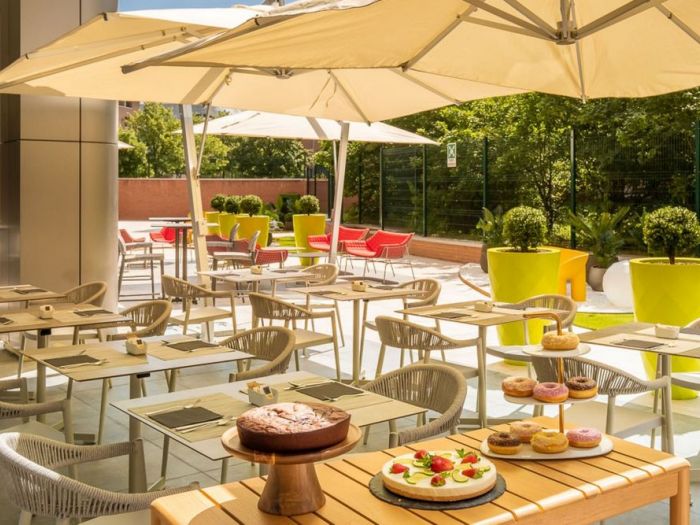 Archisio - Lorenzo Piano - Progetto Fotografia di interni aemilia savhotel bologna