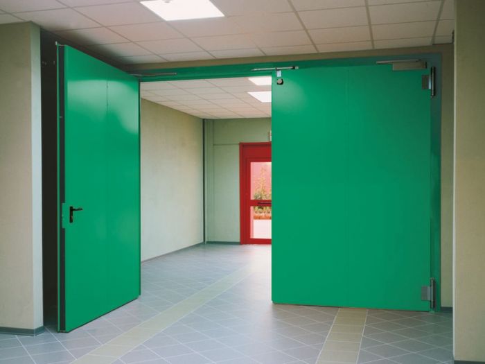 Archisio - Serramenti Puglisi srl - Progetto Portoni a libro e porte tagliafuoco