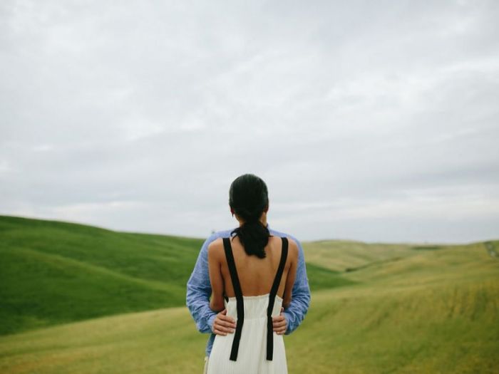 Archisio - Beatrice Moricci Fotografa - Progetto Fotografo di fidanzamento in val dorcia toscana