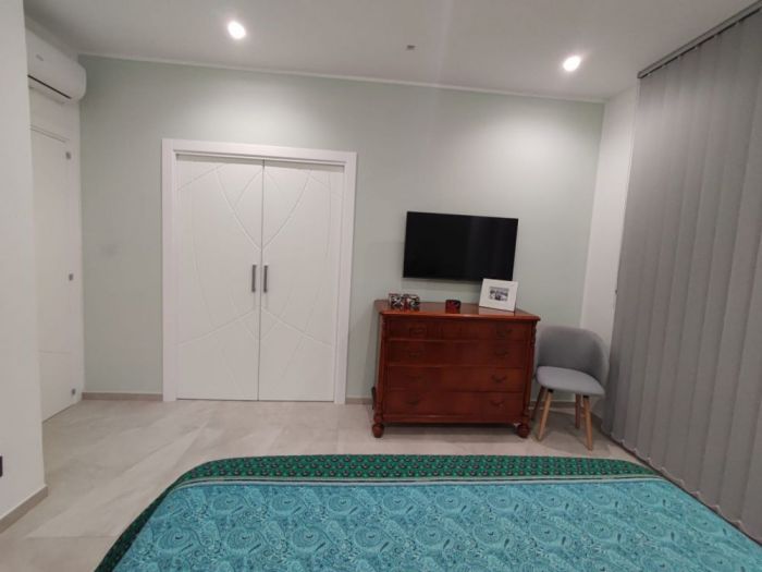 Archisio - Vincenzo Matarazzo - Progetto Ristrutturazione di una casa moderna con toni caldi ed accoglienti