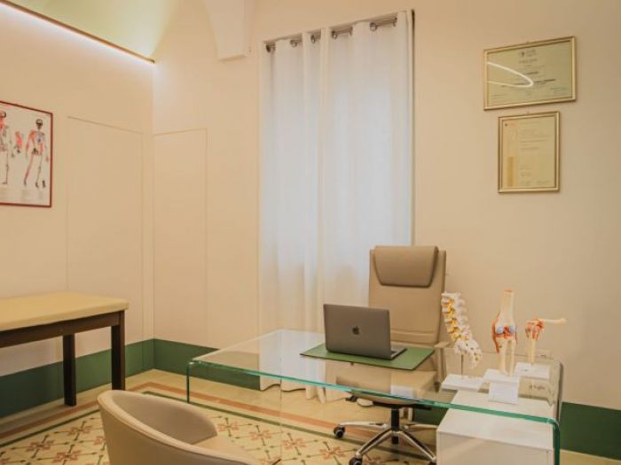 Archisio - Andrea Vitulano - Progetto Studio medico tradizione pugliese e design moderno