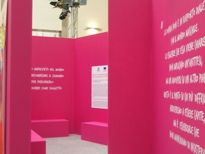 Archisio - X Studio - Progetto Civilta delle donne - napoli 2007