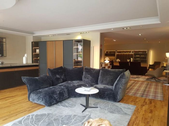 Archisio - Designerclub Mimmo Rusoo - Progetto Ultimo lavoro di allestimento da arredo morelli