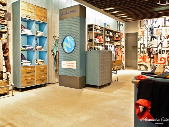 Archisio - Alessandra Cisternino - Progetto Negozi e show room