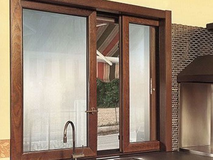 Archisio - Italia Design Di Casula Antonio - Progetto I nostri prodotti sono marchiati emme persiane ed arcobalegno ci affidiamo a grosse aziende per garantirvi ottimi prodotti con materiale e design allavanguardiaLe finestre e le persiane giocano un ruolo fondamentale nellisolamento termico della nos