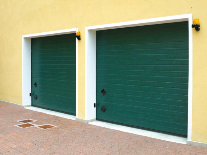 Archisio - Lombardo Serramenti srl - Progetto Porte per garage