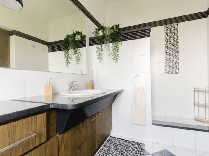 Archisio - Gilardi Interiors On Staging - Progetto Restyling bagno low cost per home staging destinazione microricettivit
