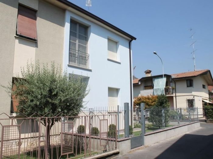 Archisio - Studio Massardi E Zubani - Progetto ResidenzialeRistrutturazione edificio residenziale