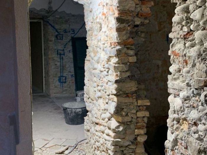 Archisio - Nadine Schmitz - Progetto Tutte le case antiche hanno unanima