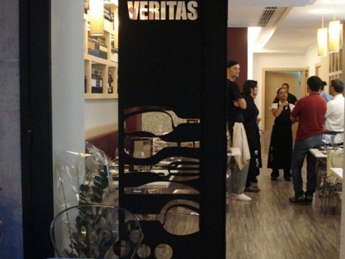 Archisio - Dimore Oggettieprogetti - Progetto In vino veritas - vineria braceria - bari