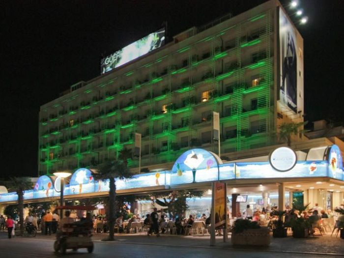 Archisio - Monica Lepri - Progetto Hotel commodore - hotel giulietta - hotel globus - hotel mediterraneo - hotel atlantic - hotel san marco