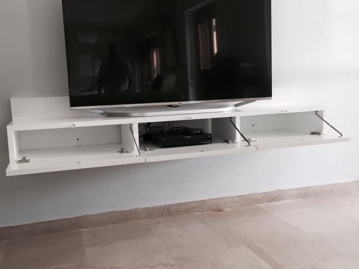 Archisio - Onlywood - Progetto Snack table in rovere con vetro tavolo a goccia realizzato in listellare con tranciato di rovere