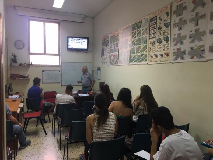 Archisio - Casesa Tiziano - Progetto Autoscuola al volante