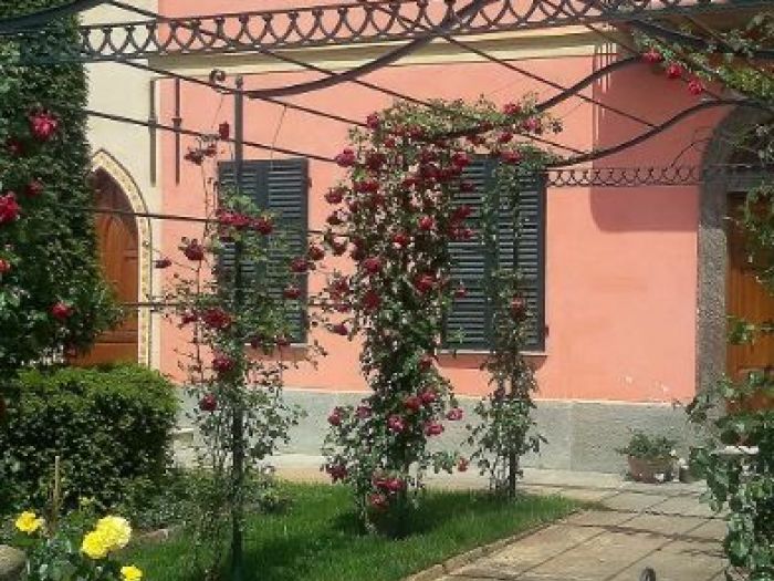 Archisio - Orangeri - Progetto Ringhiere cancelli ferro battuto arredi e pergole