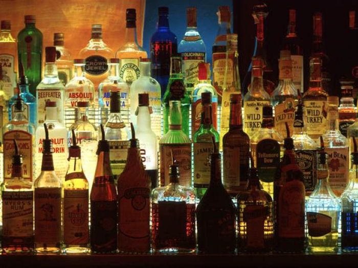 Archisio - Luxurysign - Progetto Liquid bar ad alassio Il primo bar in italia a gestione cromatica votato per tre anni come miglior bar ligure