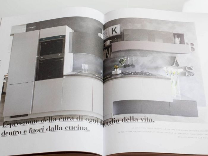 Archisio - Neoz Photography - Progetto Centro veneto del mobile - catalogo cucine e adv