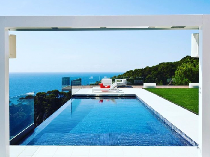 Archisio - Alessandro Moretti - Progetto Installazione e vendite di piscine