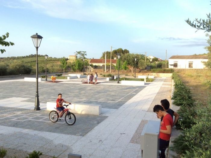 Archisio - Giuseppe Cetere Architetto - Progetto Piazzetta petraro un anno dopo