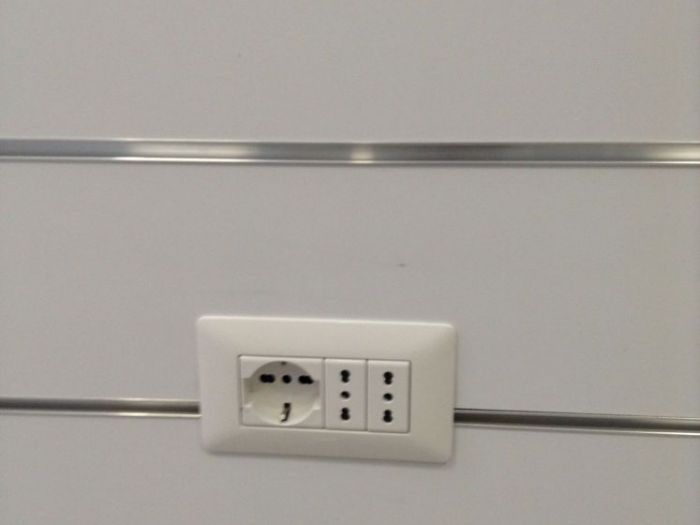 Archisio - Imetallici Di Taverna Andrea Taverna - Progetto Arredamento negozio