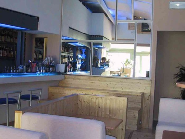 Archisio - Antonio Pelella - Progetto InterniBar al porto di ischia