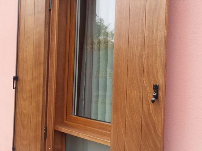 Archisio - Arte Del Legno Di Tomoiaga Nicolae - Progetto Porte e finestre